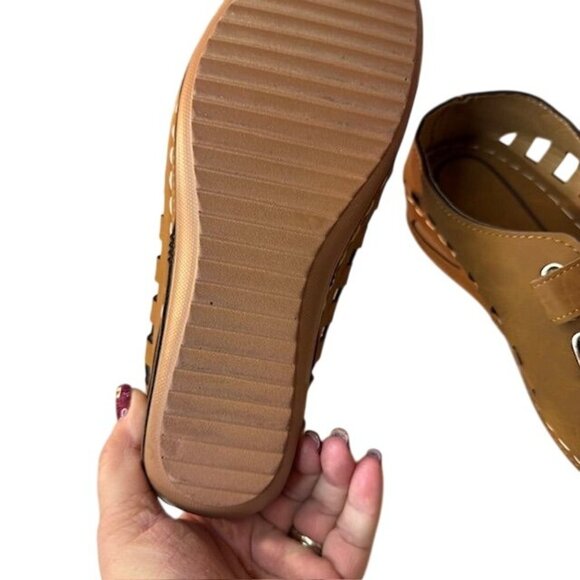 Woman's Adjustable Velcro Leather Sandals Casual Breathable Slip-On Shoes With C - Picture 4 of 6